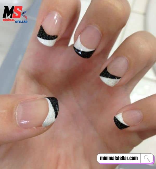 French Manicure: Classic with a Twist